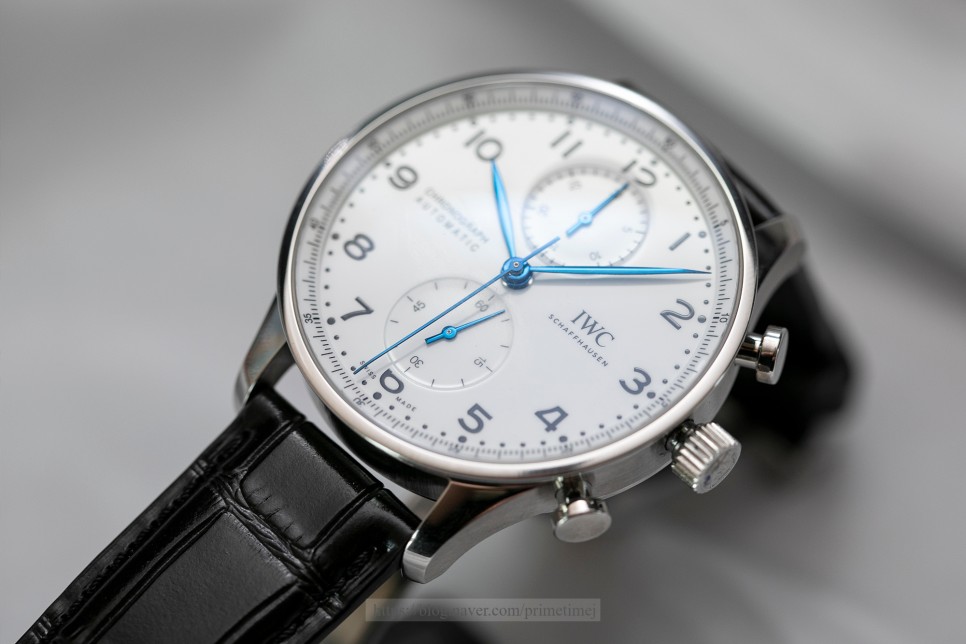 (2020. 4. 22) 뽈뚜기는 앞으로 이녀석을 메인으로? IWC 포르투기저 150주년 기념 2000피스 한정판. 이 멋진 캐주얼&수트용 데일리워치에 주목하세… 이미지 5