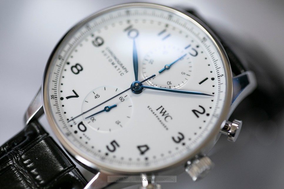 (2020. 4. 22) 뽈뚜기는 앞으로 이녀석을 메인으로? IWC 포르투기저 150주년 기념 2000피스 한정판. 이 멋진 캐주얼&수트용 데일리워치에 주목하세… 이미지 7