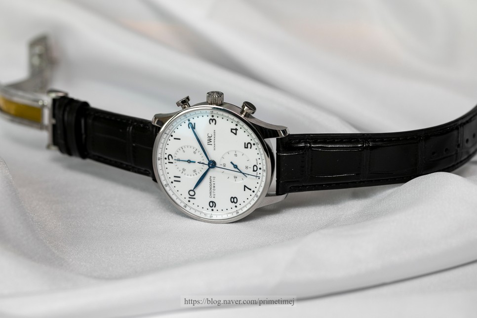 (2020. 4. 22) 뽈뚜기는 앞으로 이녀석을 메인으로? IWC 포르투기저 150주년 기념 2000피스 한정판. 이 멋진 캐주얼&수트용 데일리워치에 주목하세… 이미지 12