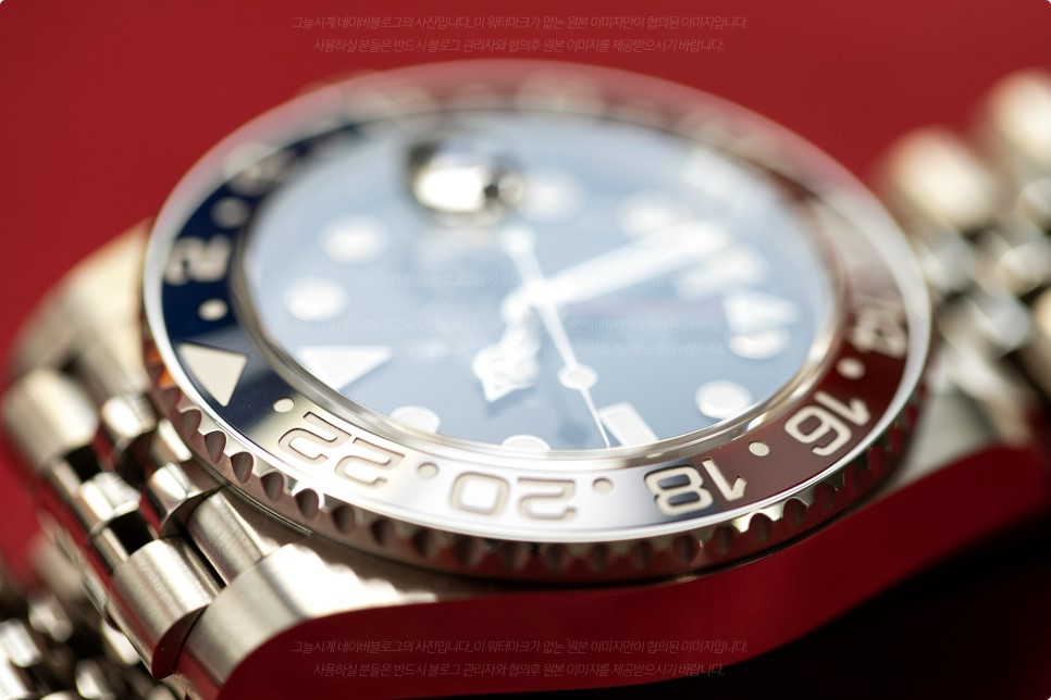 (2019. 10. 3) 롤렉스 GMT마스터 II 펩시 904L 정배열 분석, 감정법 (How to Spot 2019 New Rolex GMT-Master II… 이미지 17