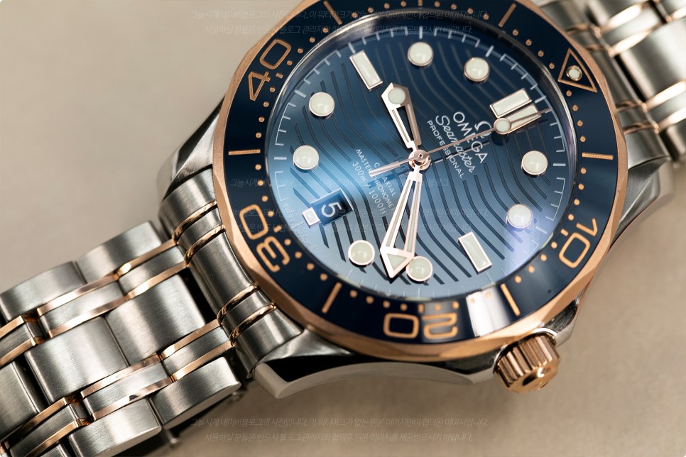 (2019. 10. 7) 오메가 씨마스터 다이버 300M 스틸 세드나ᵀᴹ 투톤 블루다이얼(OMEGA Seamaster Diver 300M Two Tone Blu… 이미지 6