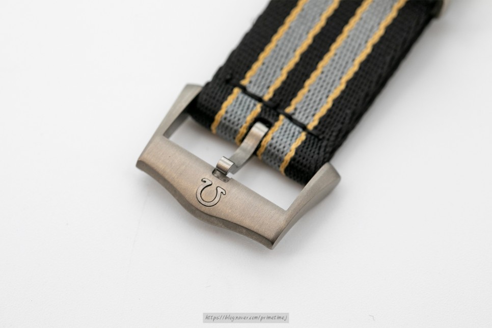 (2020. 5. 26) 오메가 씨마스터 다이버 300M 007에디션 '노 타임 투 다이" 티타늄시계(Omega Seamaster Diver 300m 007 '… 이미지 18