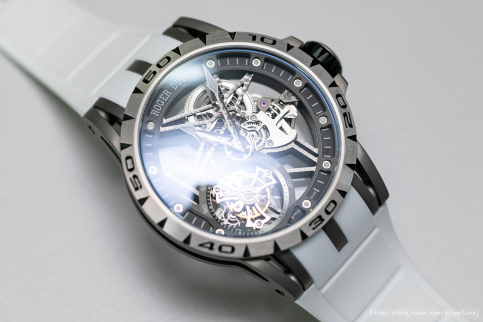(2020. 6. 13) 로져드뷔 엑스칼리버 스포츠 뚜르비옹 46 리뷰 (Roger Dubuis Excalibur Sports Tourbillon 46) 이미지 2