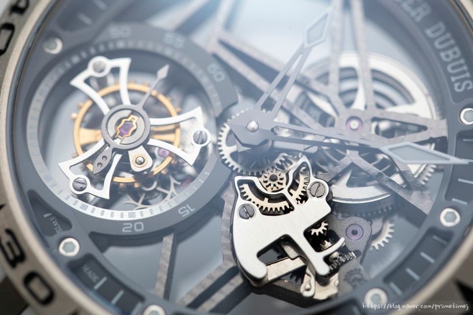 (2020. 6. 13) 로져드뷔 엑스칼리버 스포츠 뚜르비옹 46 리뷰 (Roger Dubuis Excalibur Sports Tourbillon 46) 이미지 9