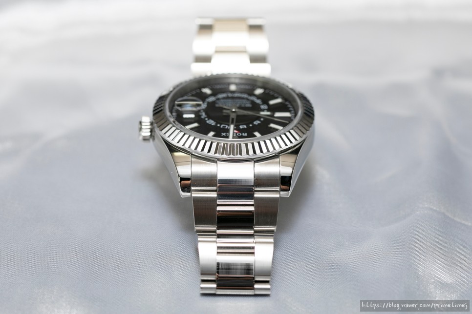 (2020. 7. 11) 롤렉스 스카이드웰러 블랙 [Rolex Sky-Dweller Black] 왕관에 가슴이 뛰었나요? 이미지 4