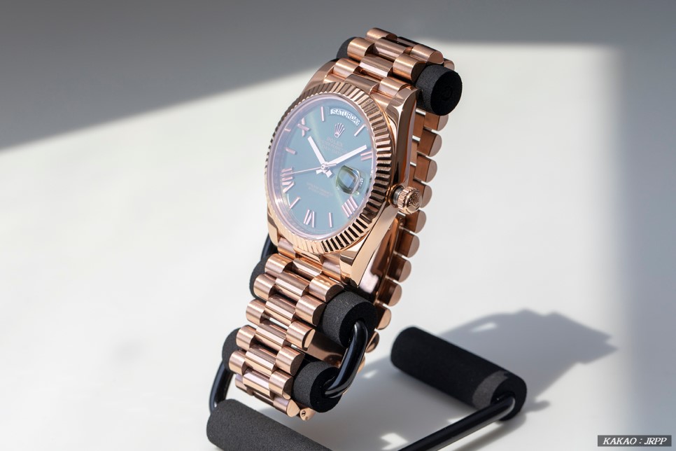 롤렉스 데이데이트 40 에버로즈골드 그린다이얼 레플리카시계 리뷰! Rolex Day-Date 40 228235 Everosegold Green 이미지 2