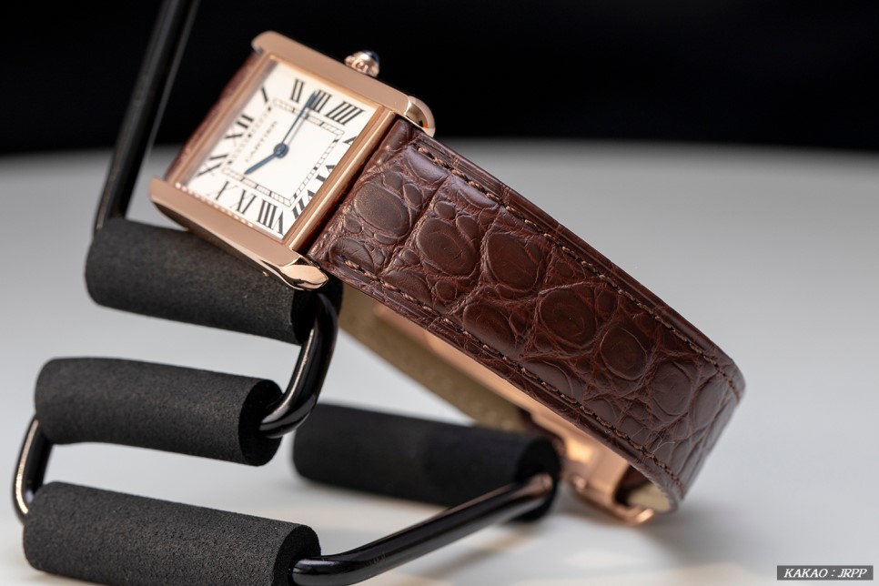 까르띠에 탱크솔로 27mm 로즈골드금장 브라운 크로커다일스트랩 레플리카시계 리뷰! Cartier Tank Solo 27mm Rosegold(Pinkgold) 이미지 10