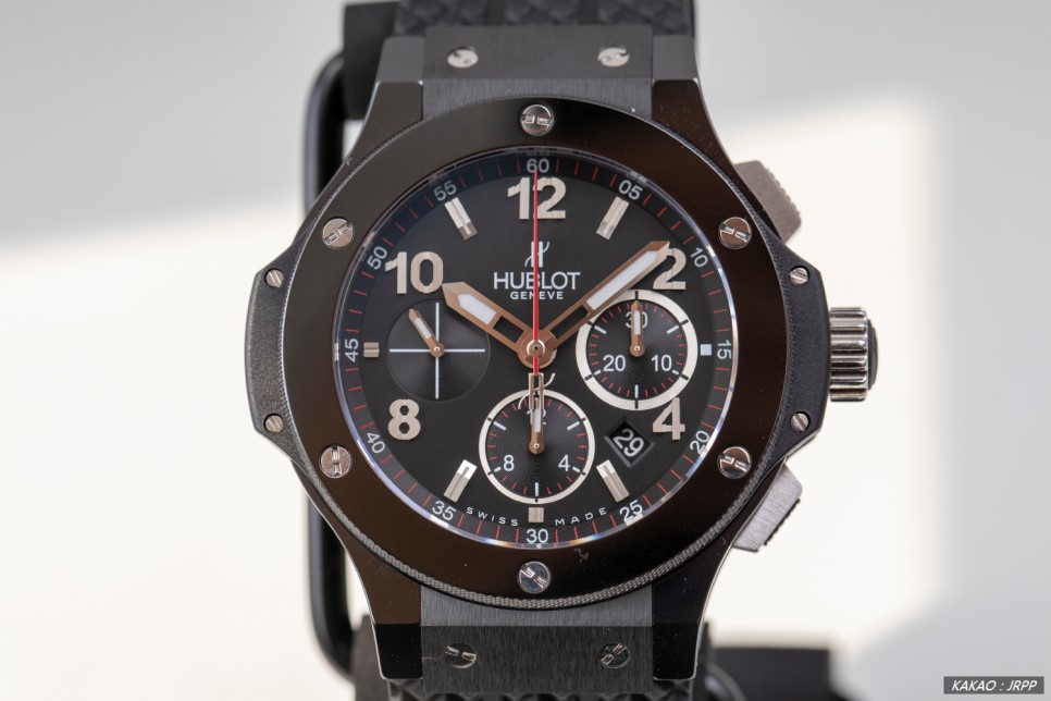 플리카시계 리뷰! 위블로 세라믹 빅뱅 크로노그래프44 블랙매직(HUBLOT BigBang Chronograph44 Black Magic) 이미지 4
