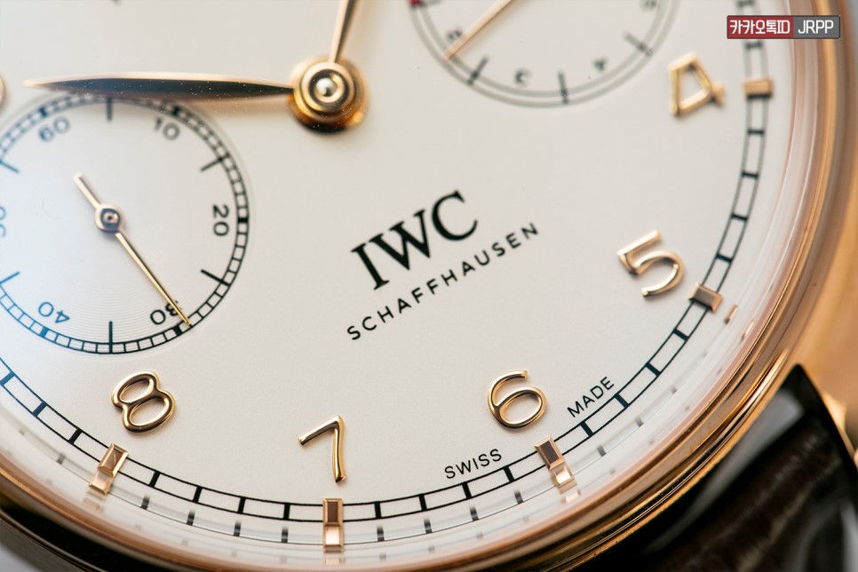 손목에 금색 축복을 내려주소서.. IWC 포르투기저 애뉴얼 캘린더 핑크골드 레플리카시계 리뷰 IWC Portuguese Annual Calendar 이미지 14