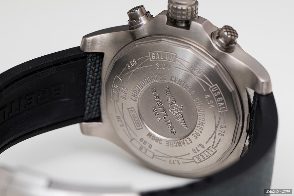 브라이틀링 어벤져 밴딧 리얼티타늄 레플리카시계 리뷰! Breitling Avenger BANDIT Chronograph Review 이미지 11