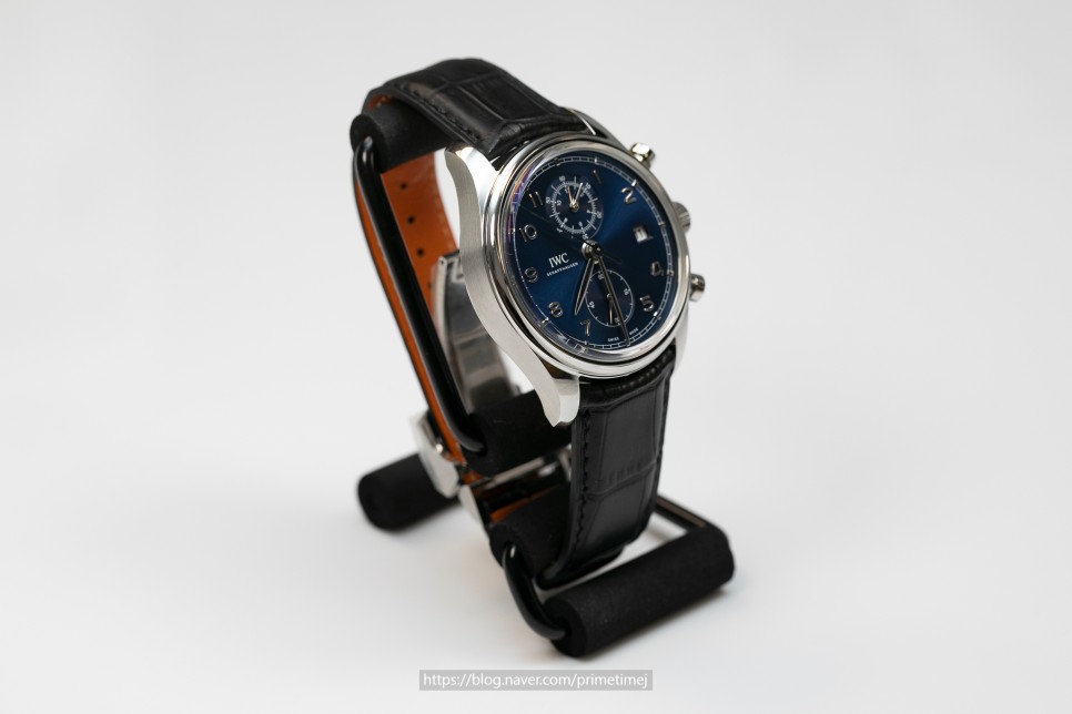 IWC 포르투기저 클래식 크로노그래프 라우레우스 어린이재단 에디션, 이걸 팬서비스를 하는 레플리카시계. 재미있는 시계 시장. 이미지 2