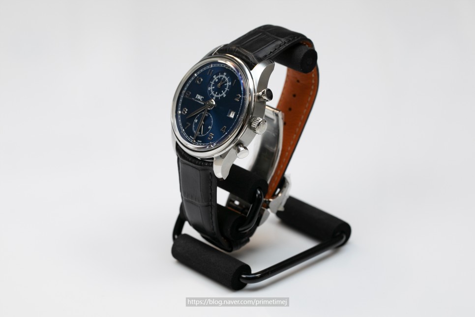 IWC 포르투기저 클래식 크로노그래프 라우레우스 어린이재단 에디션, 이걸 팬서비스를 하는 레플리카시계. 재미있는 시계 시장. 이미지 3