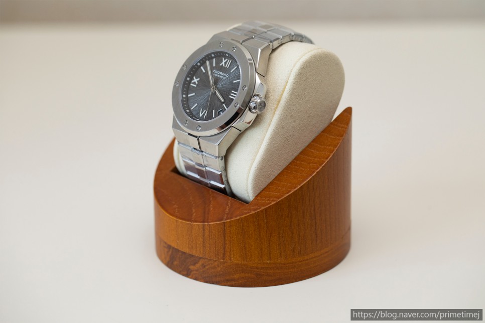 쇼파드 알파인이글 레플리카시계의 감별방법 및 간이분석 (How to Spot CHOPARD Alpine Eagle Rep Watch) 이미지 4