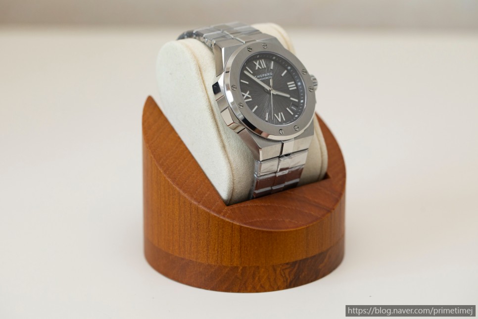 쇼파드 알파인이글 레플리카시계의 감별방법 및 간이분석 (How to Spot CHOPARD Alpine Eagle Rep Watch) 이미지 5