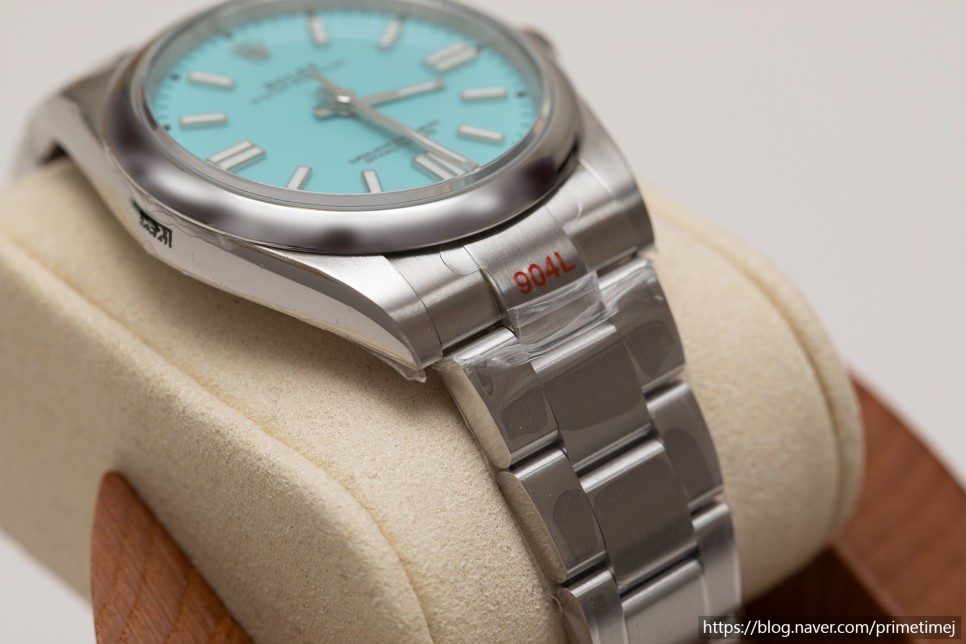 롤렉스 오이스터퍼페츄얼 41 티파니 터콰이즈다이얼 감별포인트 및 리뷰 How To Spot ROLEX Oyster Perpetual Tiffany Turquoi… 이미지 7