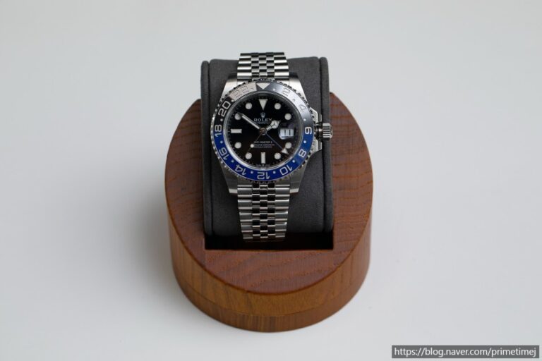 너 되게 쓸만해졌다. 롤렉스 GMT마스터2 배트걸 최신형 레플리카시계 리뷰 VS Rolex GMT Master II Batgirl 126710BLNR 이미지 1