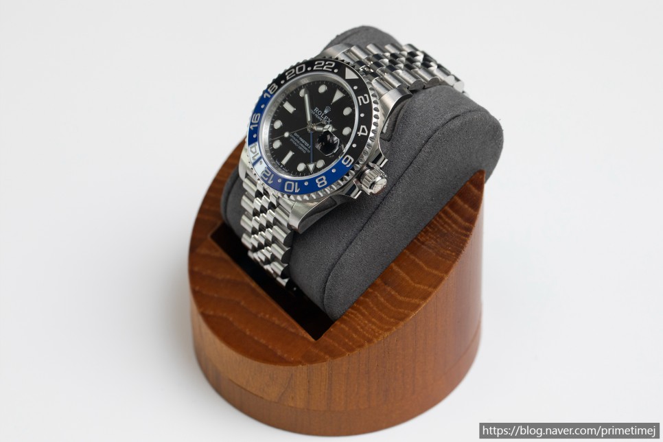 너 되게 쓸만해졌다. 롤렉스 GMT마스터2 배트걸 최신형 레플리카시계 리뷰 VS Rolex GMT Master II Batgirl 126710BLNR 이미지 3