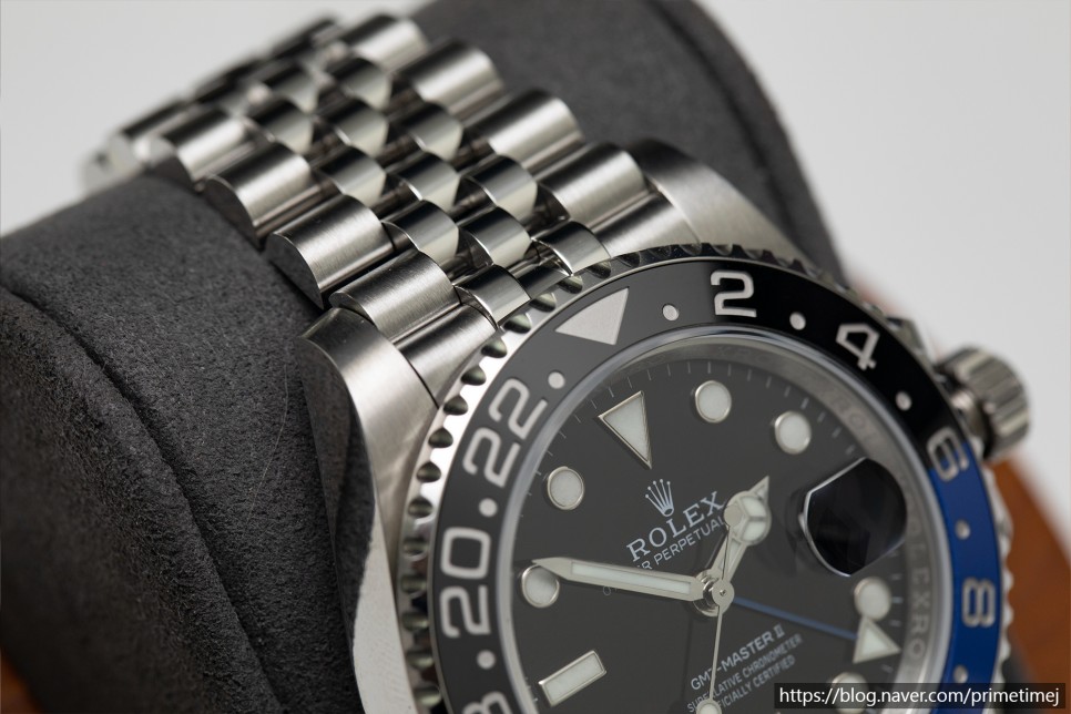 너 되게 쓸만해졌다. 롤렉스 GMT마스터2 배트걸 최신형 레플리카시계 리뷰 VS Rolex GMT Master II Batgirl 126710BLNR 이미지 6