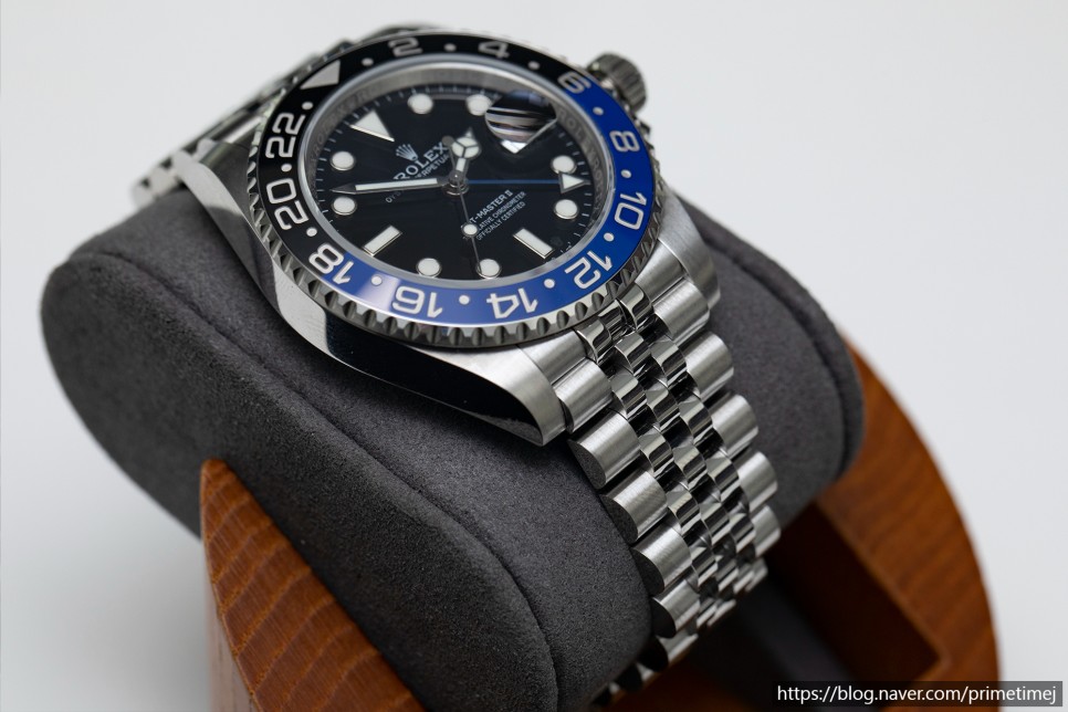 너 되게 쓸만해졌다. 롤렉스 GMT마스터2 배트걸 최신형 레플리카시계 리뷰 VS Rolex GMT Master II Batgirl 126710BLNR 이미지 9
