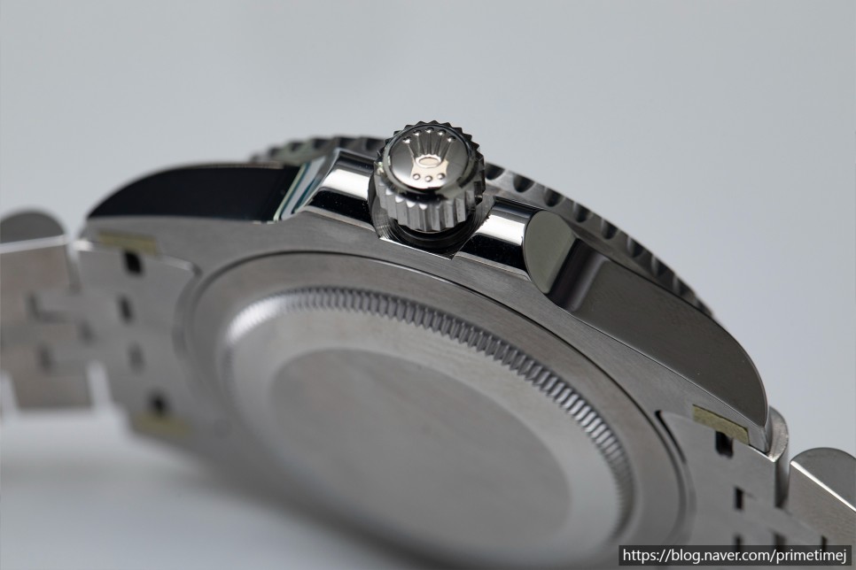 너 되게 쓸만해졌다. 롤렉스 GMT마스터2 배트걸 최신형 레플리카시계 리뷰 VS Rolex GMT Master II Batgirl 126710BLNR 이미지 17